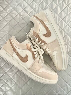 Nike Jordan 1 Low SE Legend light brown Sz 8M VNDS neutral